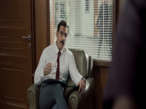 The Diplomat 2025 Hindi thumb